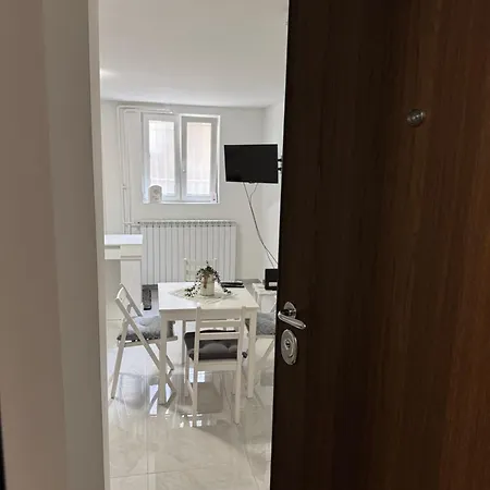 Alexandar13 Apartman