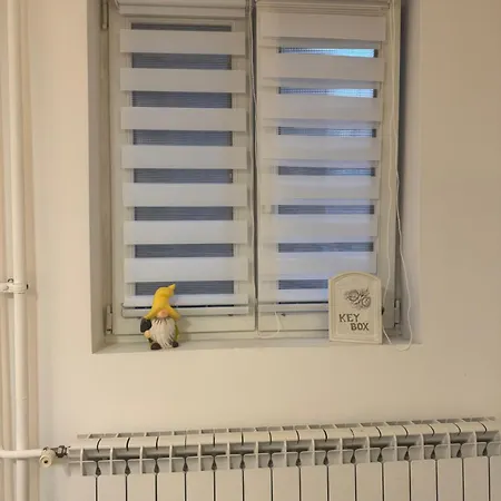 Alexandar13 Apartman *