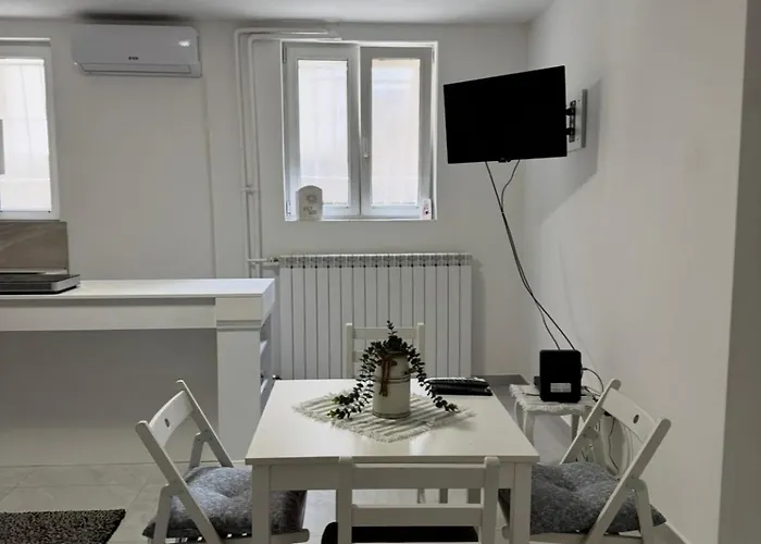 Alexandar13 Apartamento